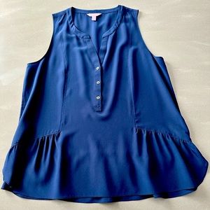Lilly Pulitzer sleeveless navy silk blouse in size medium
